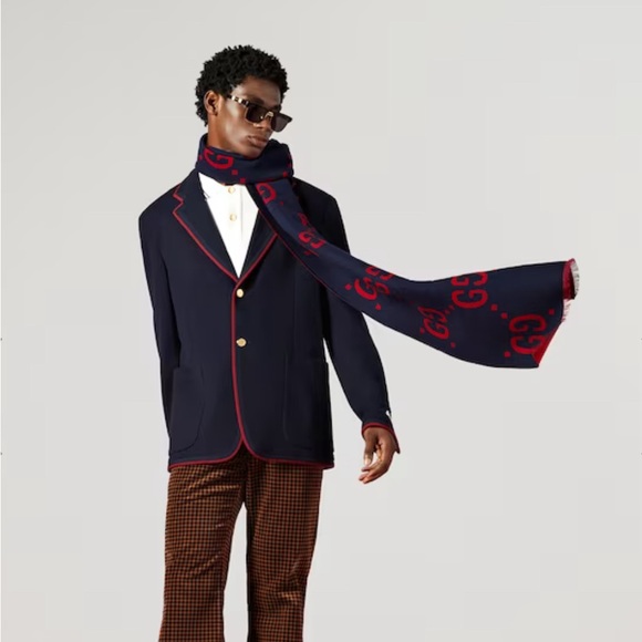 Auth Gucci GG Jacquard Navy Blue Red Wool Silk Scarf Wrap Stole On Sale Now - Picture 2 of 11